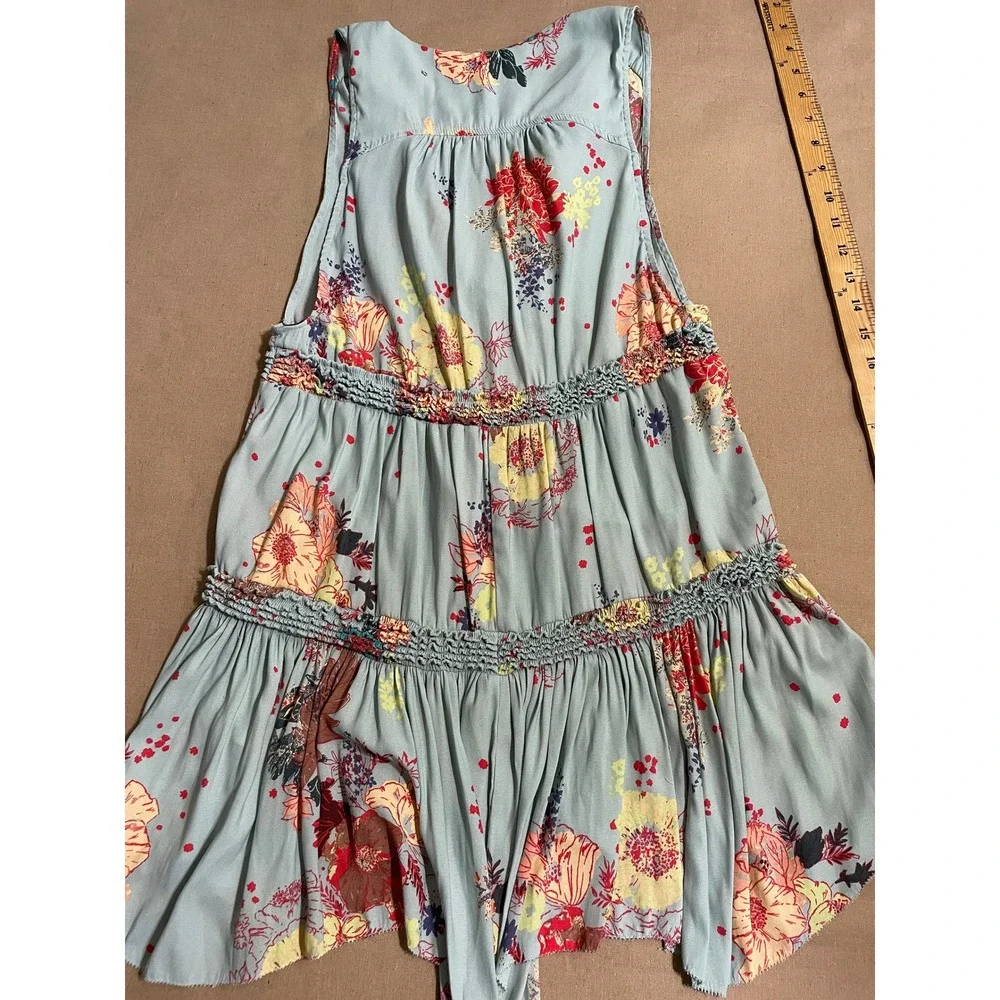 Free People Sleeveless Tunic Top Size XS Tiered Floral Babydoll Boho Grunge